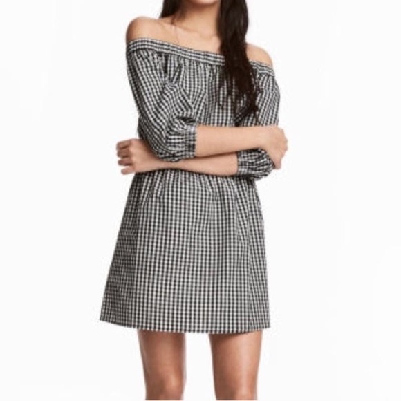 Divided by H&M Off Shoulder Checkered Plaid Dress in Black/White - Picture 2 of 6